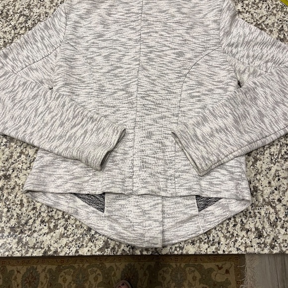 Cabi- Heather Gray French Terry Neo Marled Zip Front Moto Jacket- Small (5102) - Picture 14 of 14